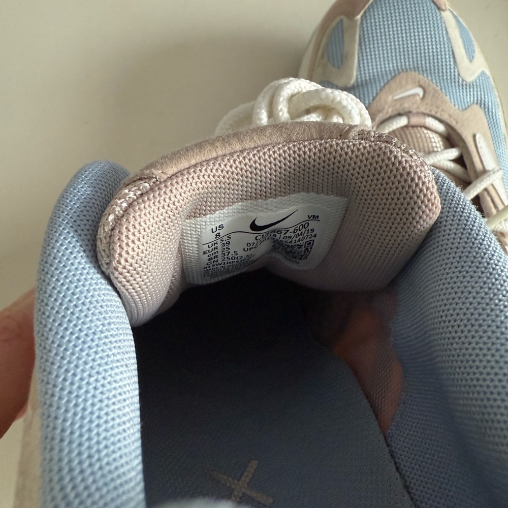 Nike Women's Air Max 270 React in Cream and Blue - Picture 10 of 10
